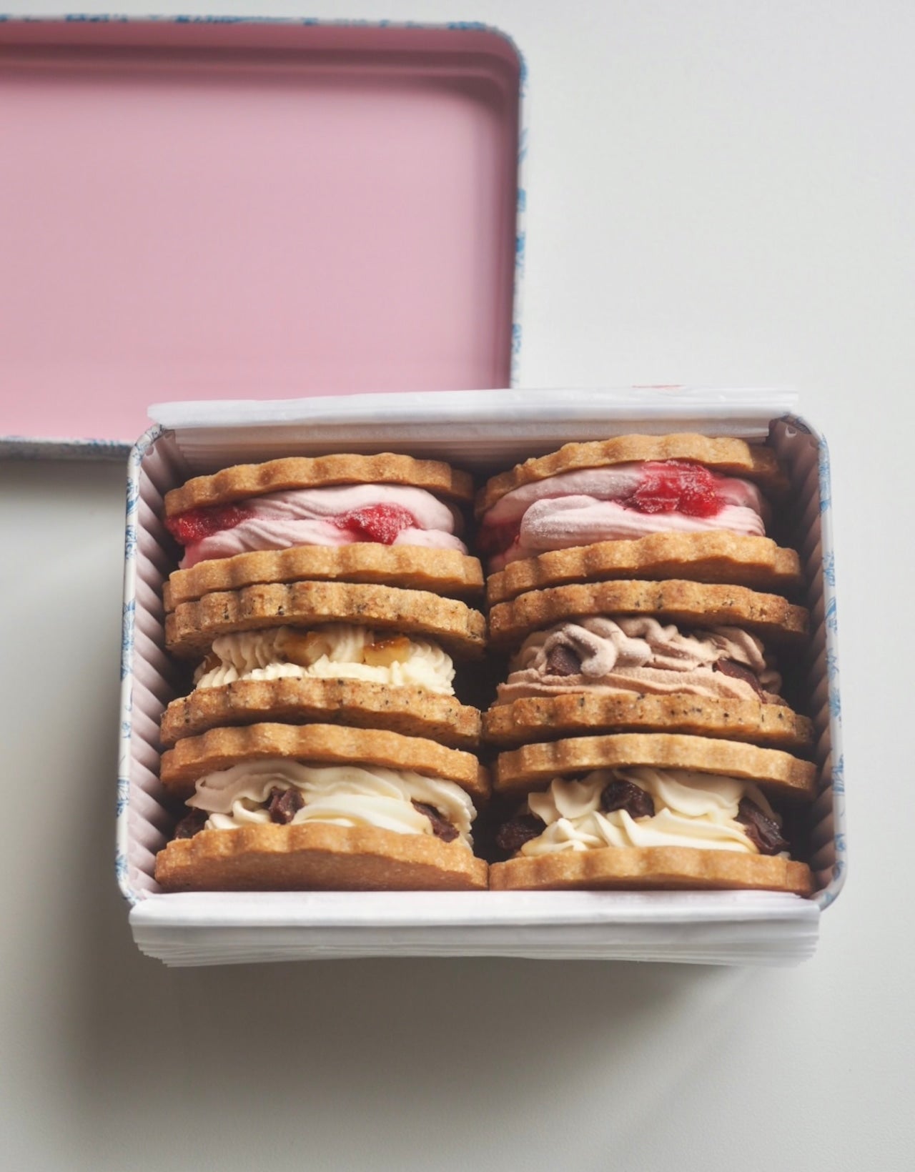 ヴィーガンクリームサンド 【4種類6個入りアソートボックス】