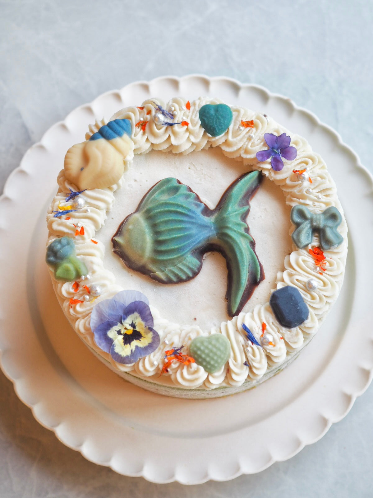 抹茶&あずきクリームのケーキ(ブルーの熱帯魚)