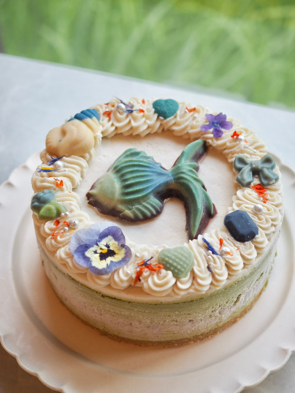 抹茶&あずきクリームのケーキ(ブルーの熱帯魚)