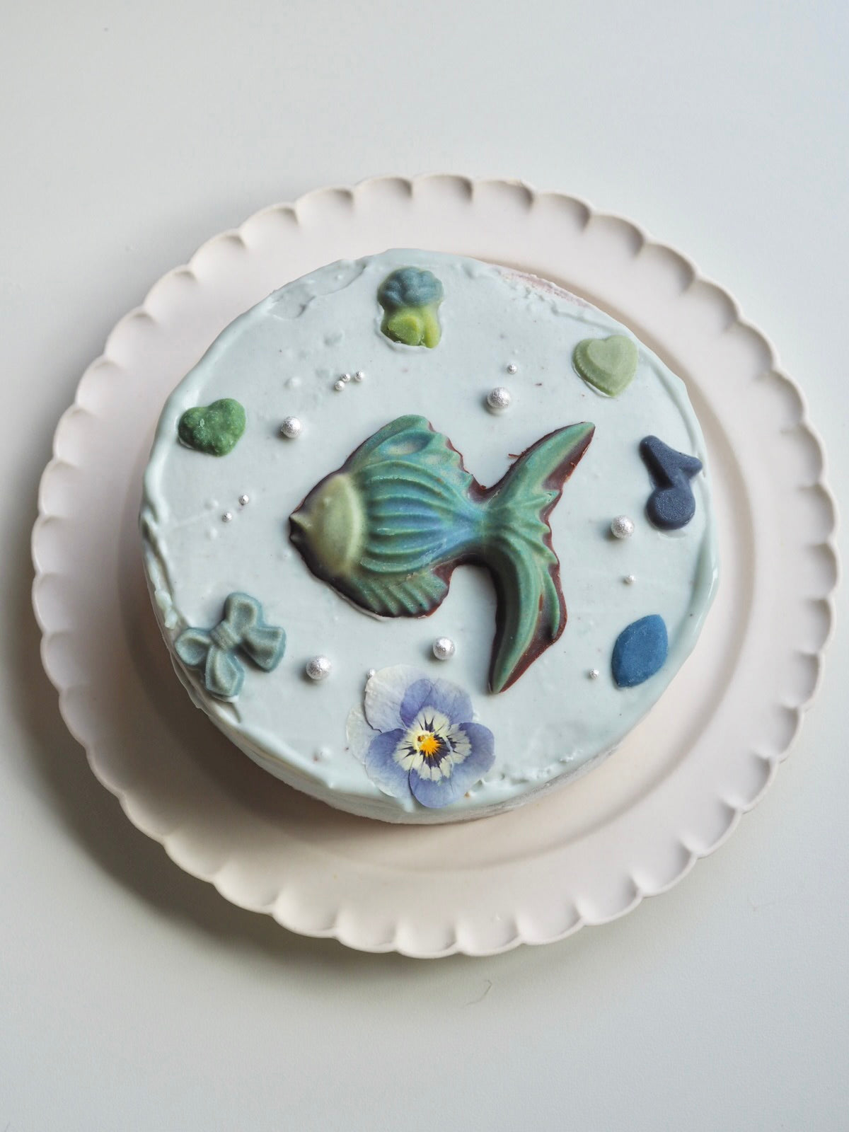 有機いちごのケーキ(熱帯魚)