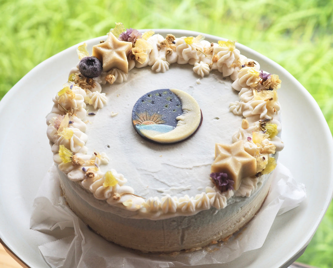 月のケーキ