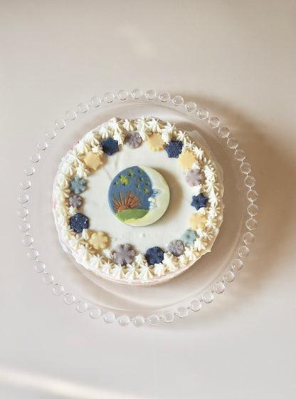 月のケーキ
