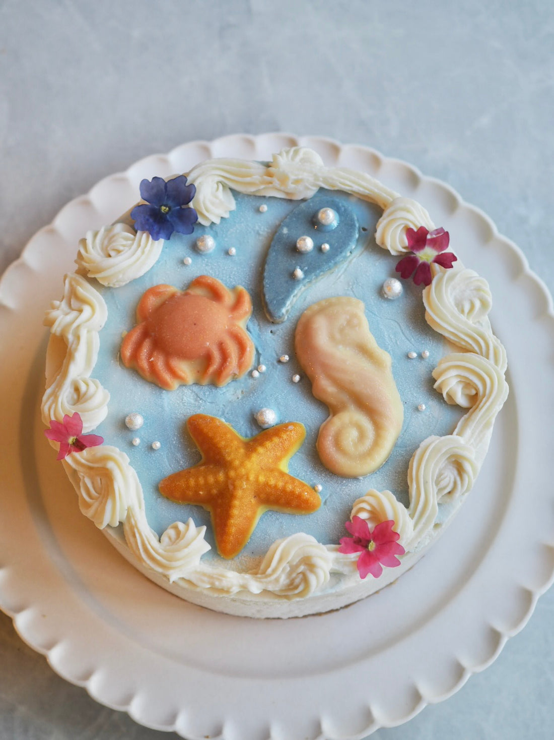 キウイ＆パイナップルのケーキ【海のなか】