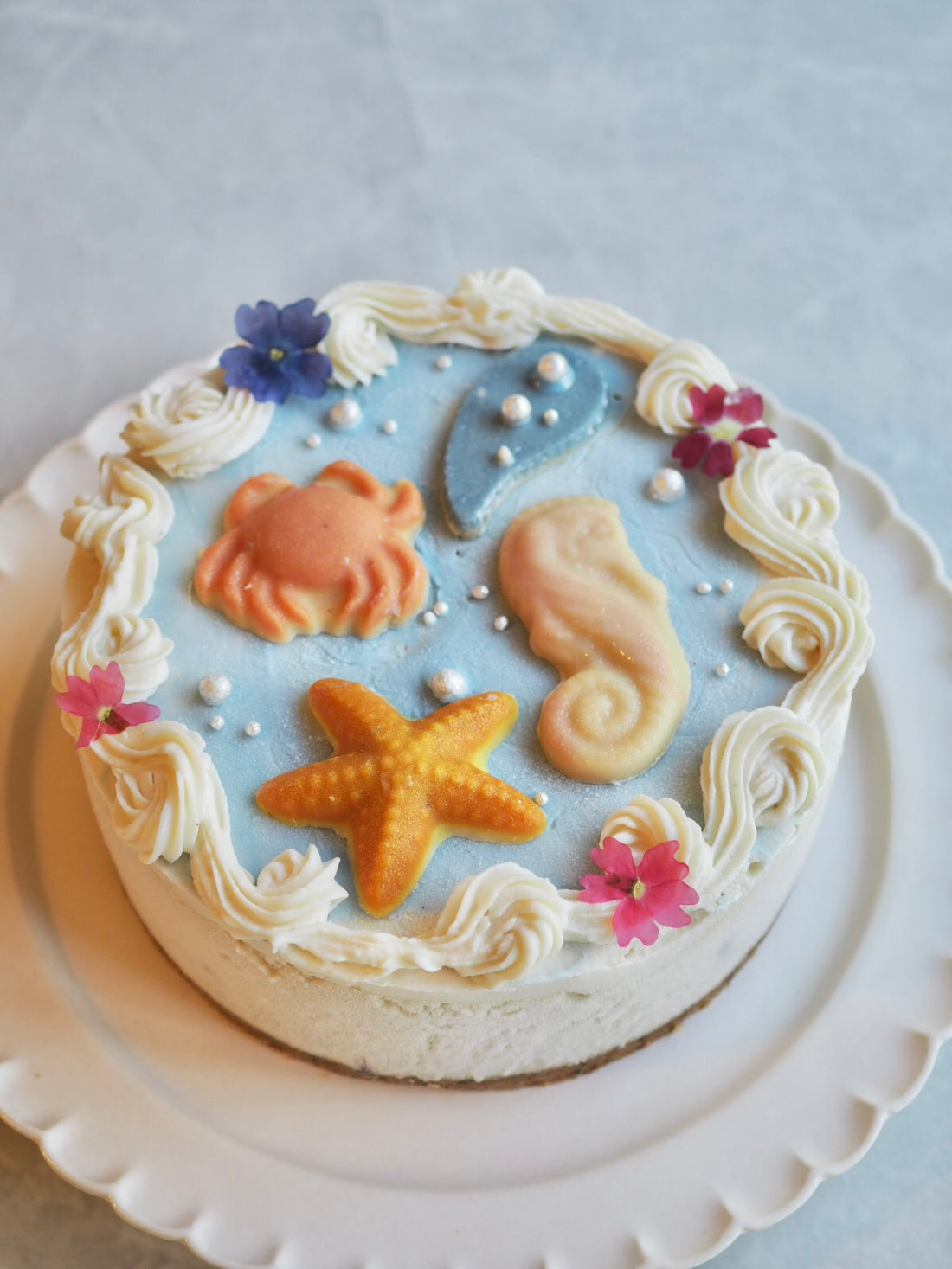 キウイ＆パイナップルのケーキ【海のなか】