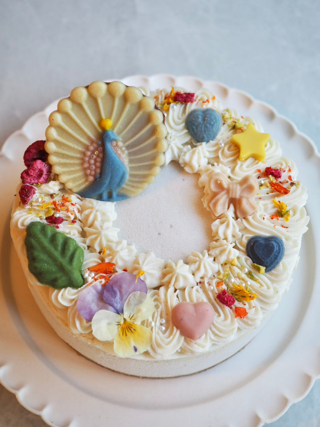 キウイ＆パイナップルのケーキ【くじゃく】