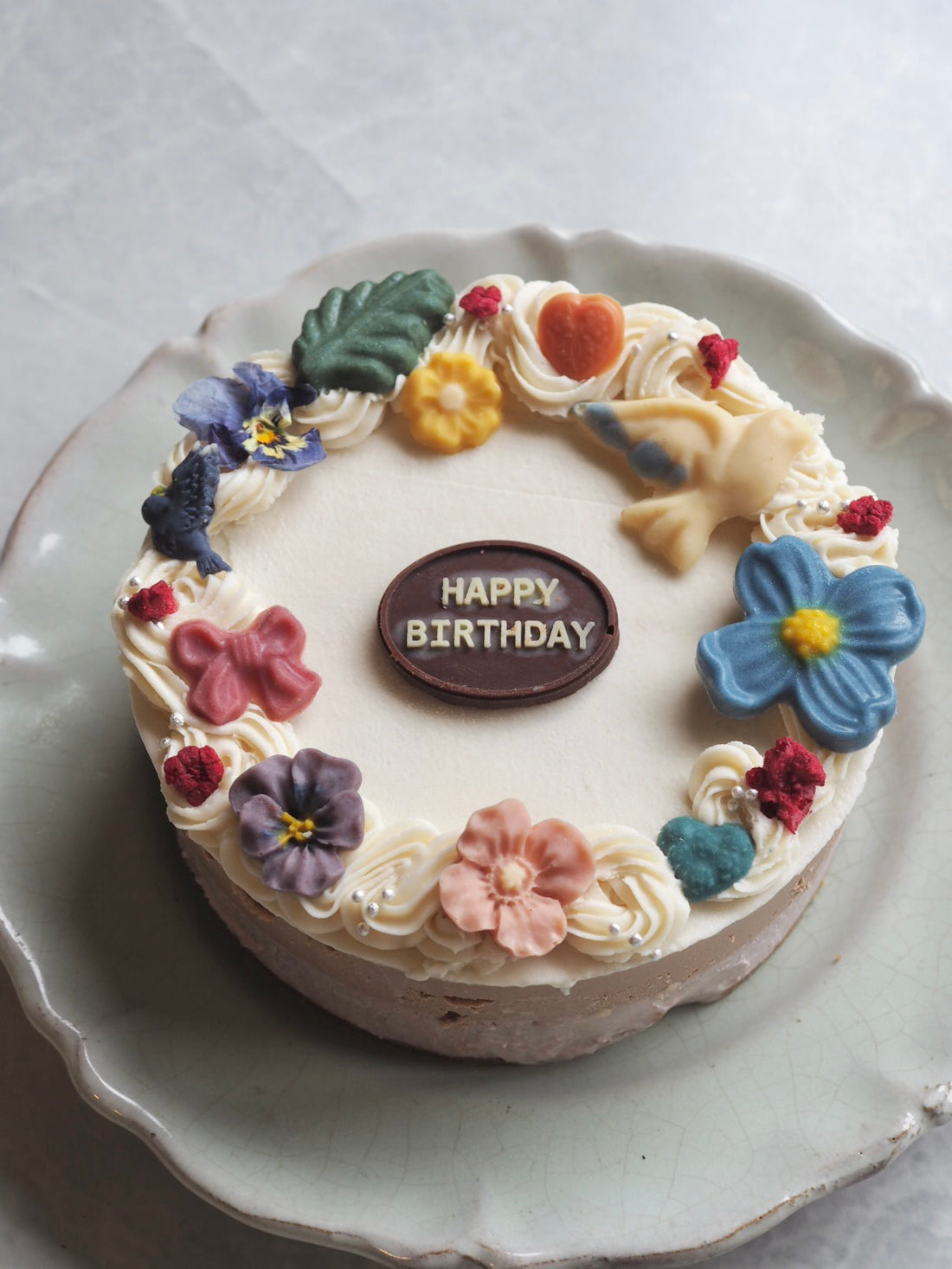 有機いちご＆アーモンドショコラのケーキ【HAPPY BIRTHDAY】