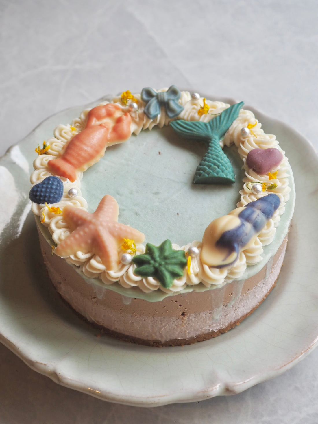 有機いちご＆アーモンドショコラのケーキ【マーメイド】
