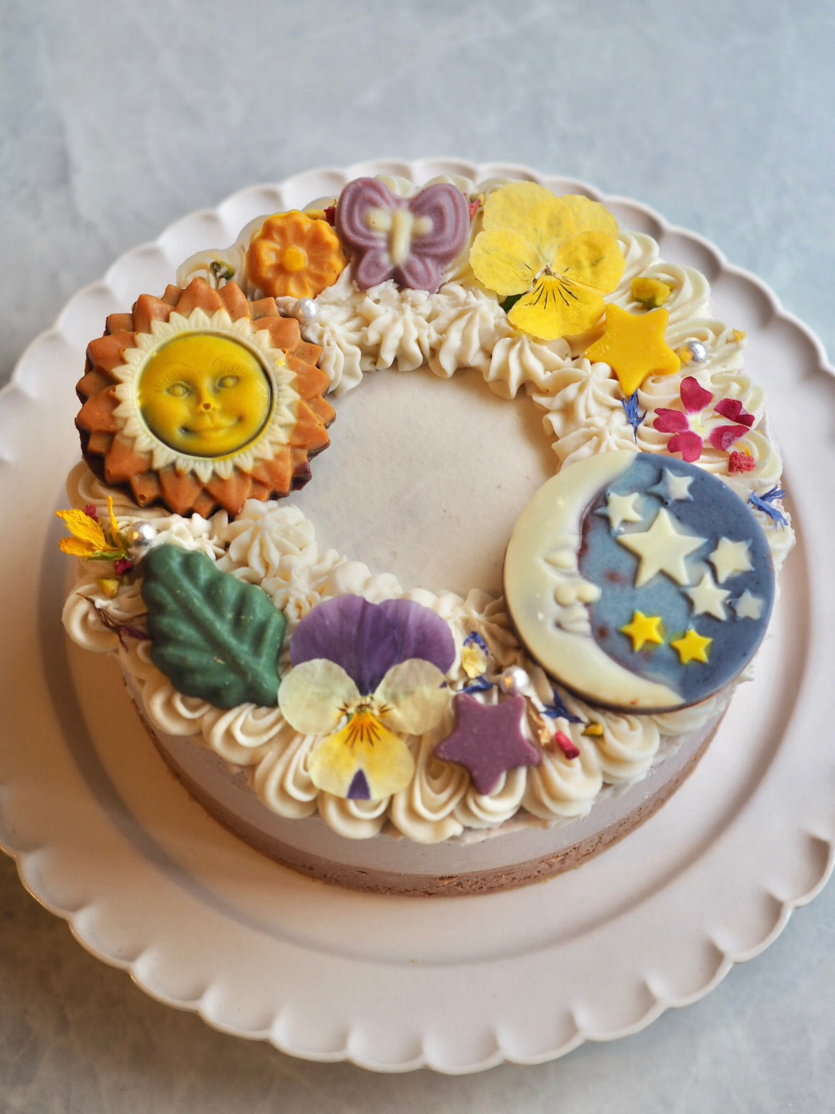 有機いちご＆ショコラのケーキ（太陽と月）